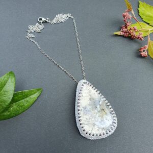 Naszyjnik z Opalem Dendrytowym – Unikat